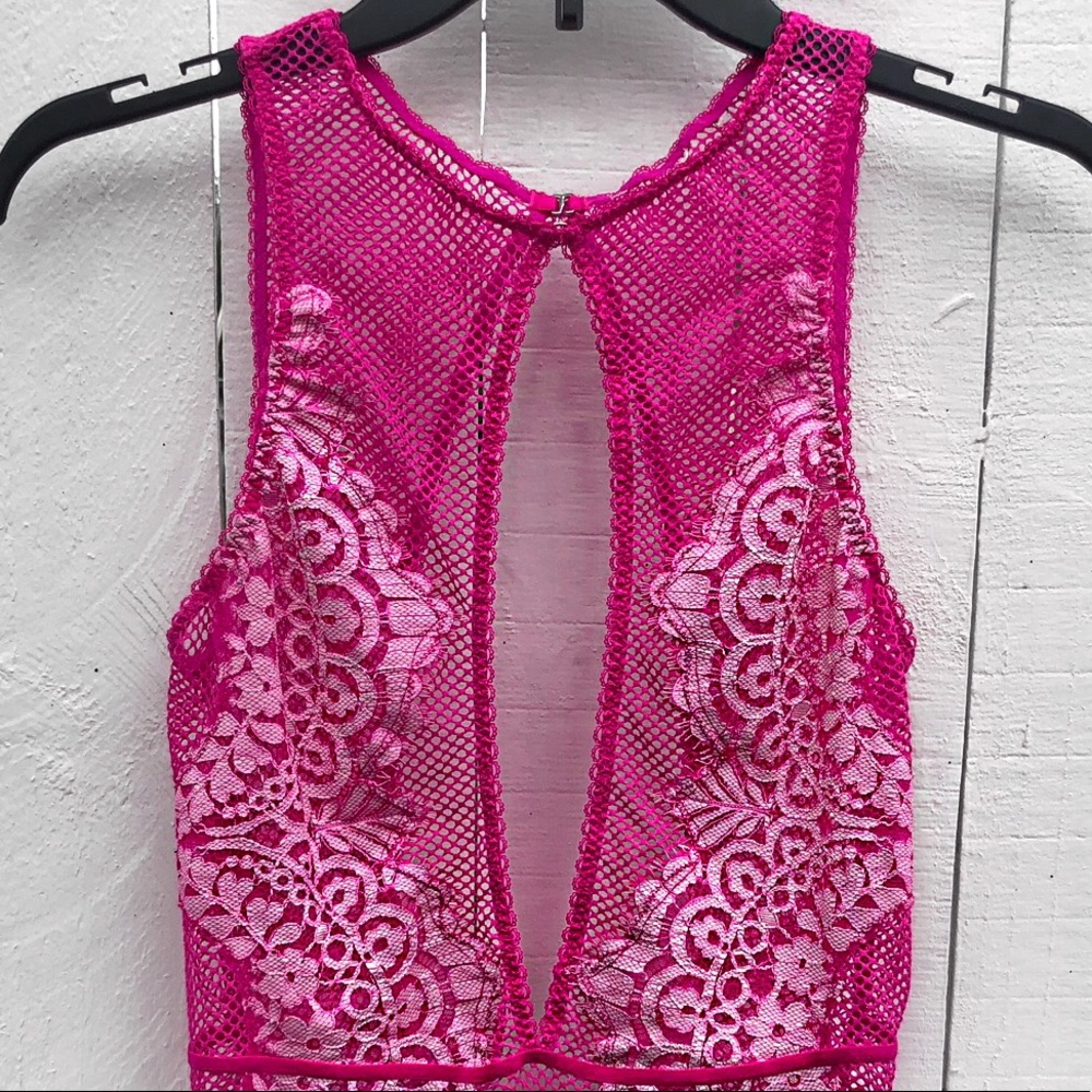💕 Victoria’s Secret Pink-lace Bodysuit 💕